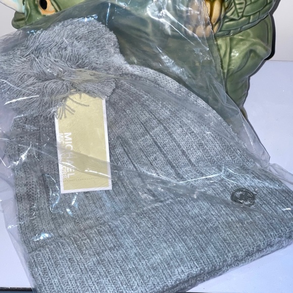 MICHAEL KORS Pom Pom Knit Beanie main image 7